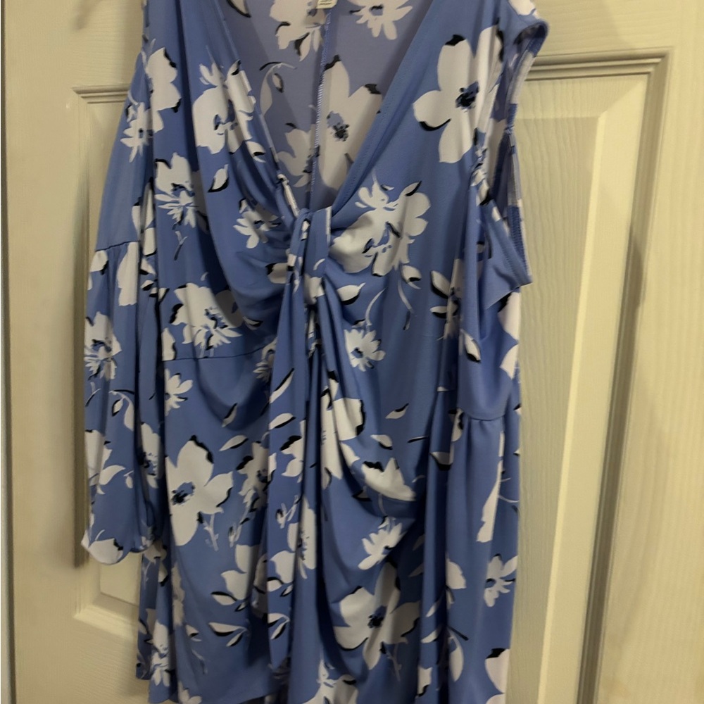 Catos blue and white floral blouse cold shoulder 3/4 length sleeve size xl